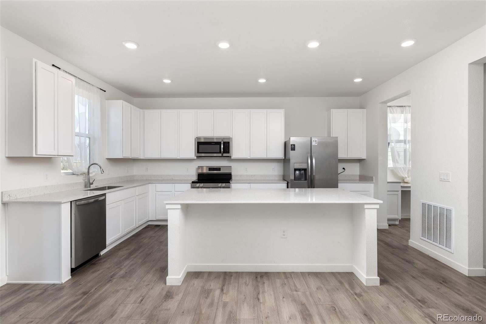 46549 Orchard Drive Bennett, CO 80102 - Photo 8 of 25