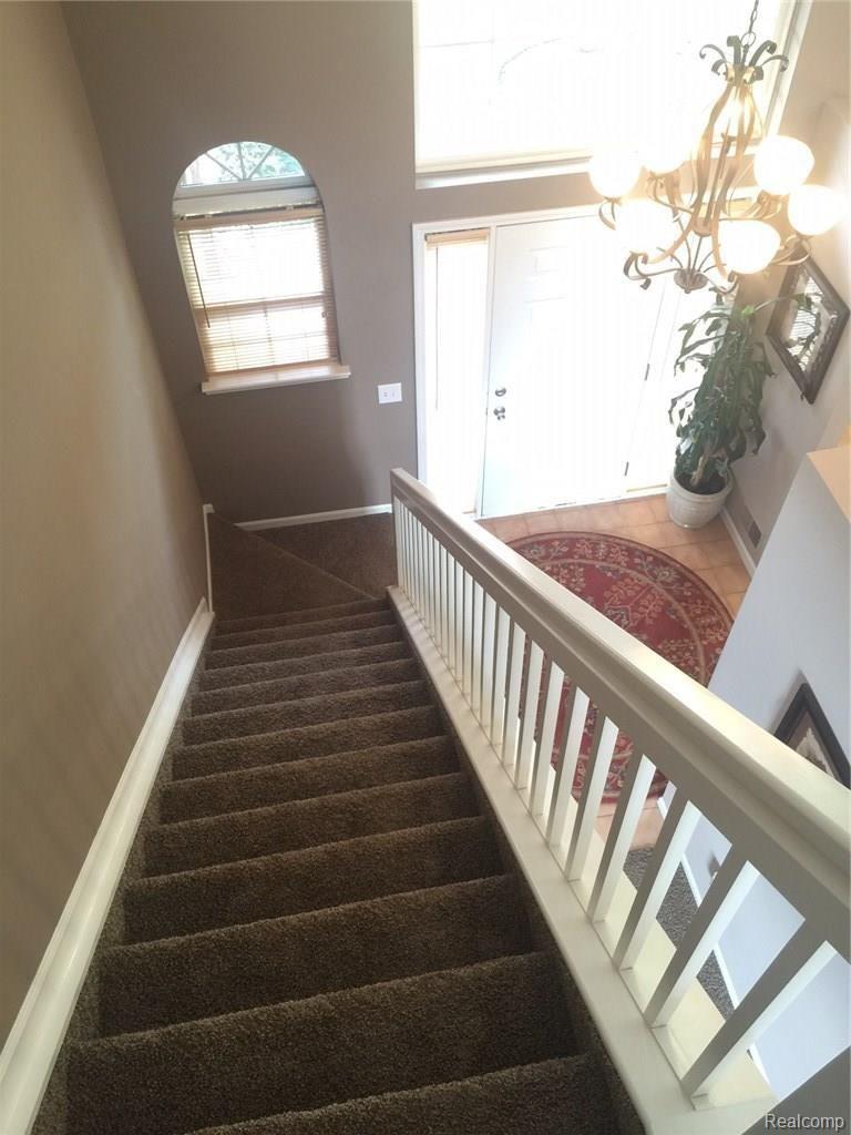 3241 Silverbrook Drive Rochester, MI 48306 - Photo 32 of 39 IMG_2834.JPG