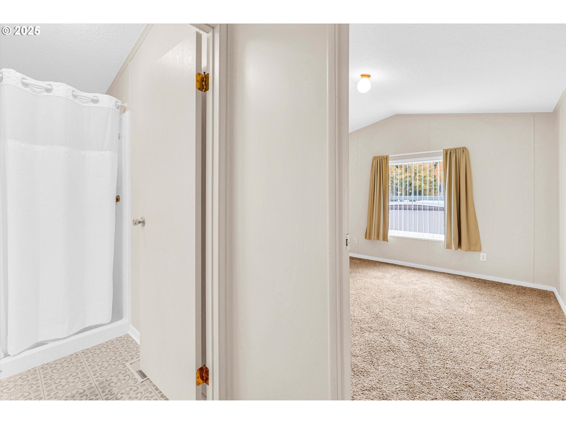 17655 Bluff Road, Unit 73 Sandy, OR 97055 - Photo 26 of 41 a view of an empty room with a window