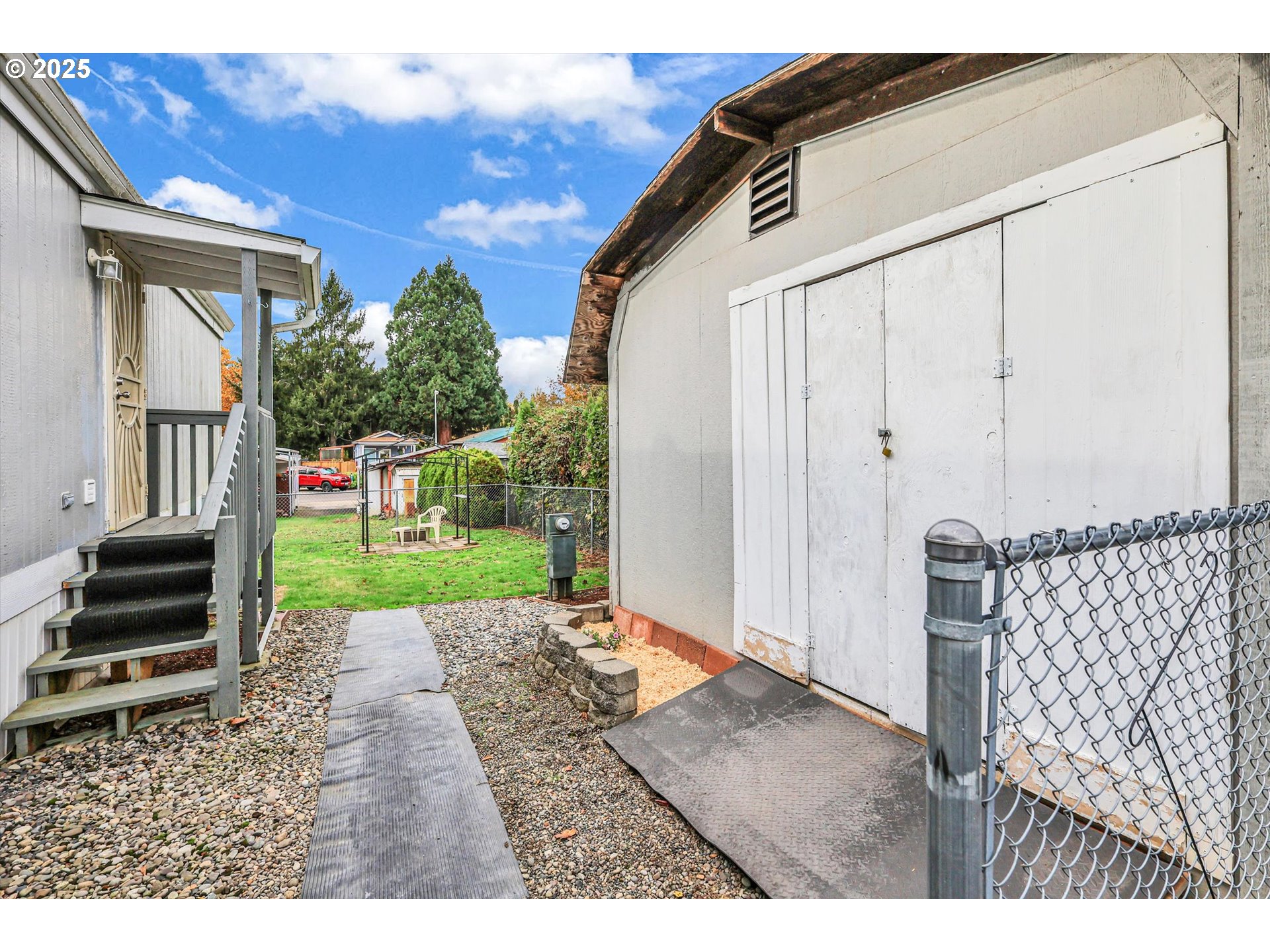 17655 Bluff Road, Unit 73 Sandy, OR 97055 - Photo 34 of 41 a view of a backyard with furniture
