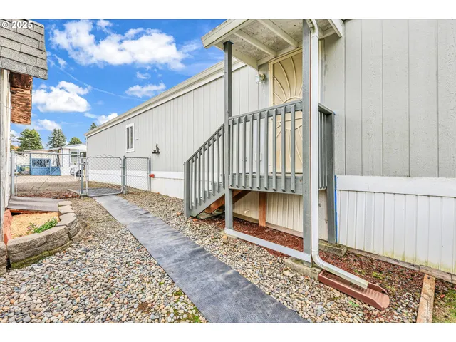 $79,000 | 17655 Bluff Road, Unit 73, Sandy, OR 97055