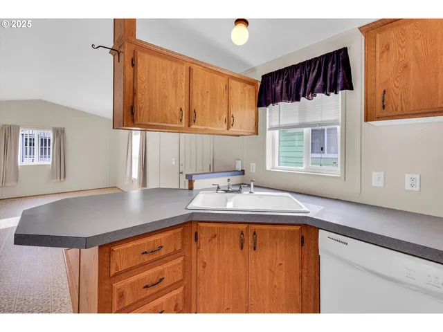 $79,000 | 17655 Bluff Road, Unit 73, Sandy, OR 97055