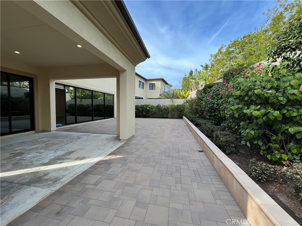 93 Spacial Irvine, CA 92618 - Photo 29 of 29 a view of a porch
