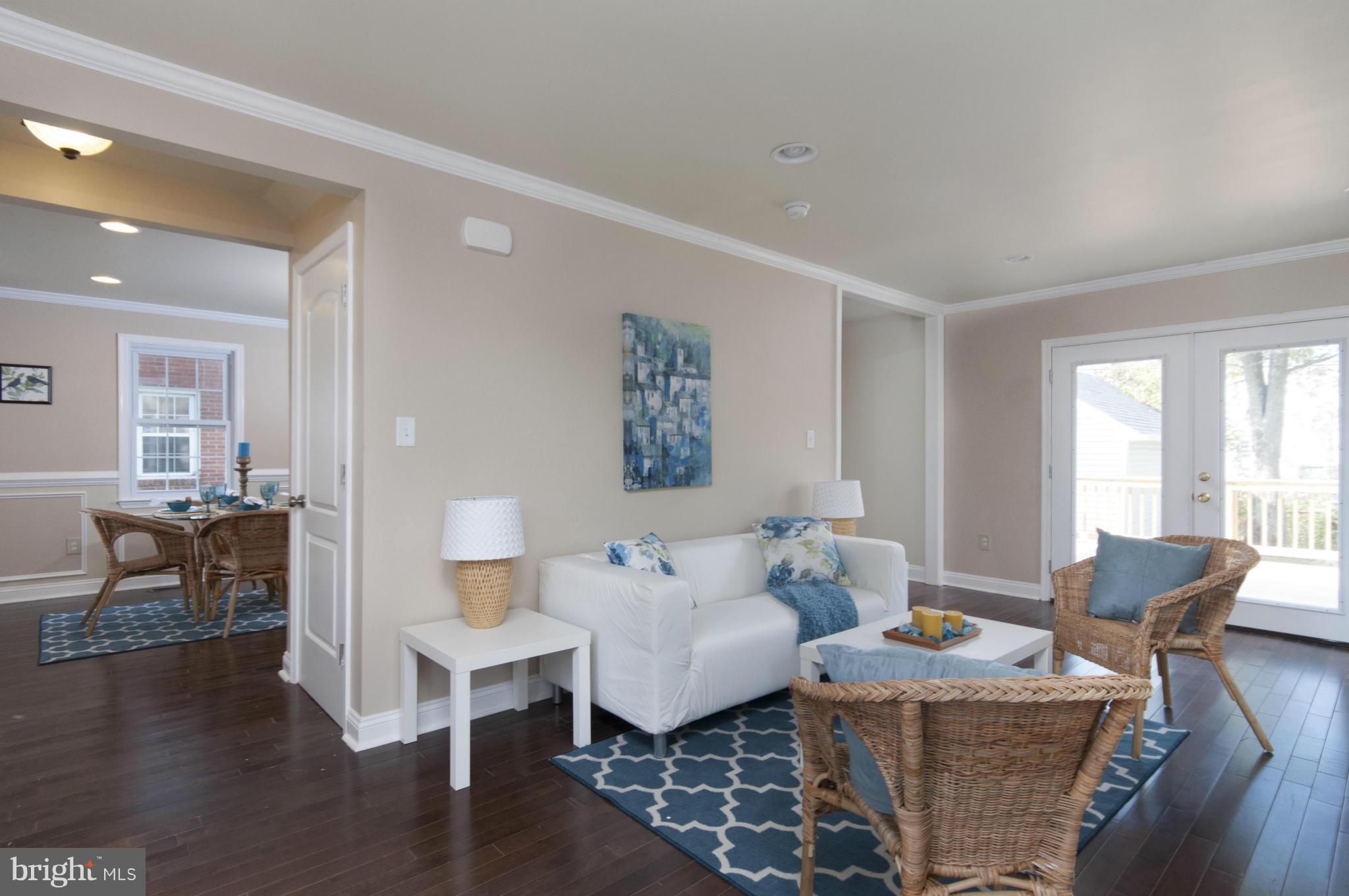 4206 Colonial Road Pikesville, MD 21208 - Photo 3 of 19 Living Room