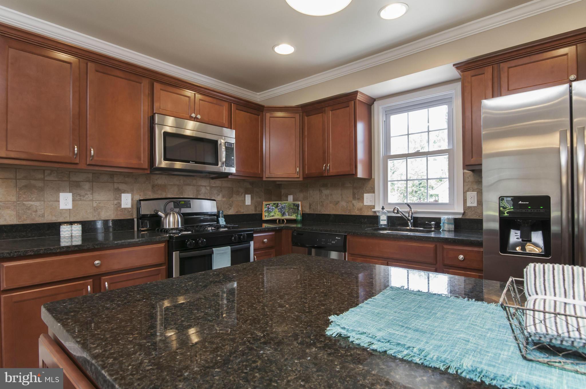 4206 Colonial Road Pikesville, MD 21208 - Photo 10 of 19 Kitchen