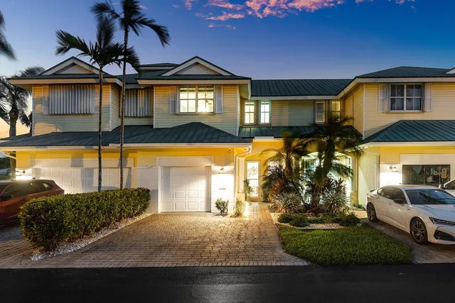 $684,700 | 166 Barefoot Cove, Hypoluxo, FL 33462