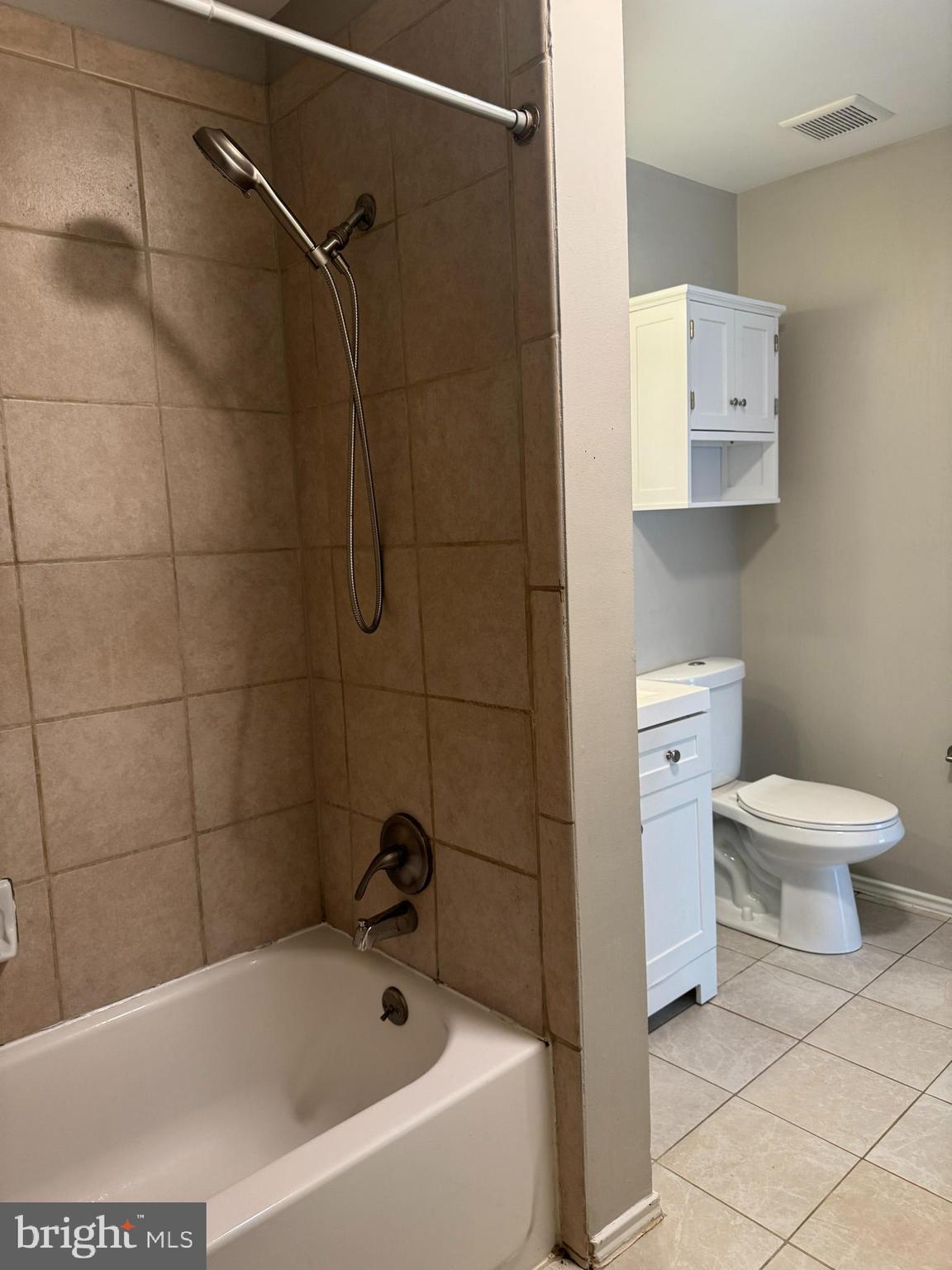 21023 Timber Ridge Terrace, Unit 103 Ashburn, VA 20147 - Photo 13 of 15 full bath