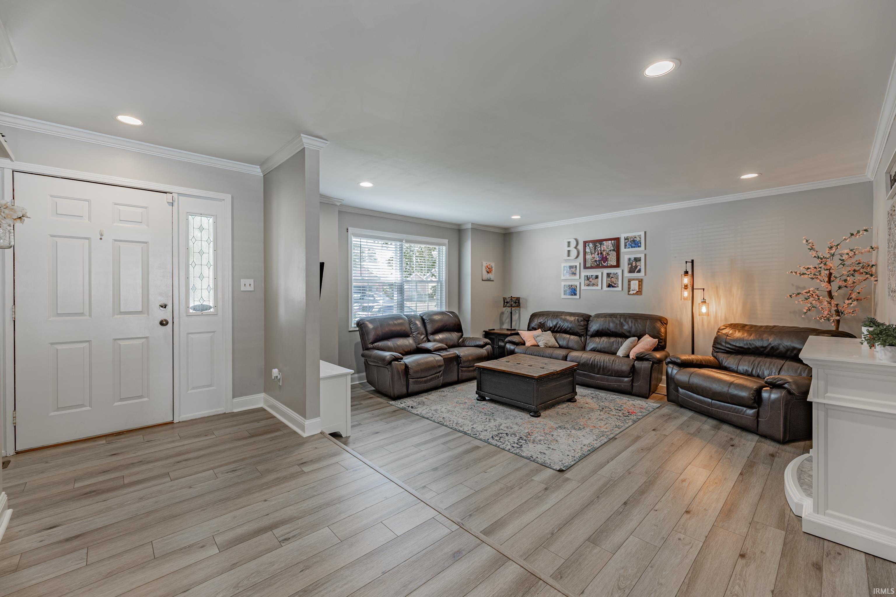 8711 Shadow Ridge Drive Newburgh, IN 47630 - Photo 2 of 28 Gallery Image 2
