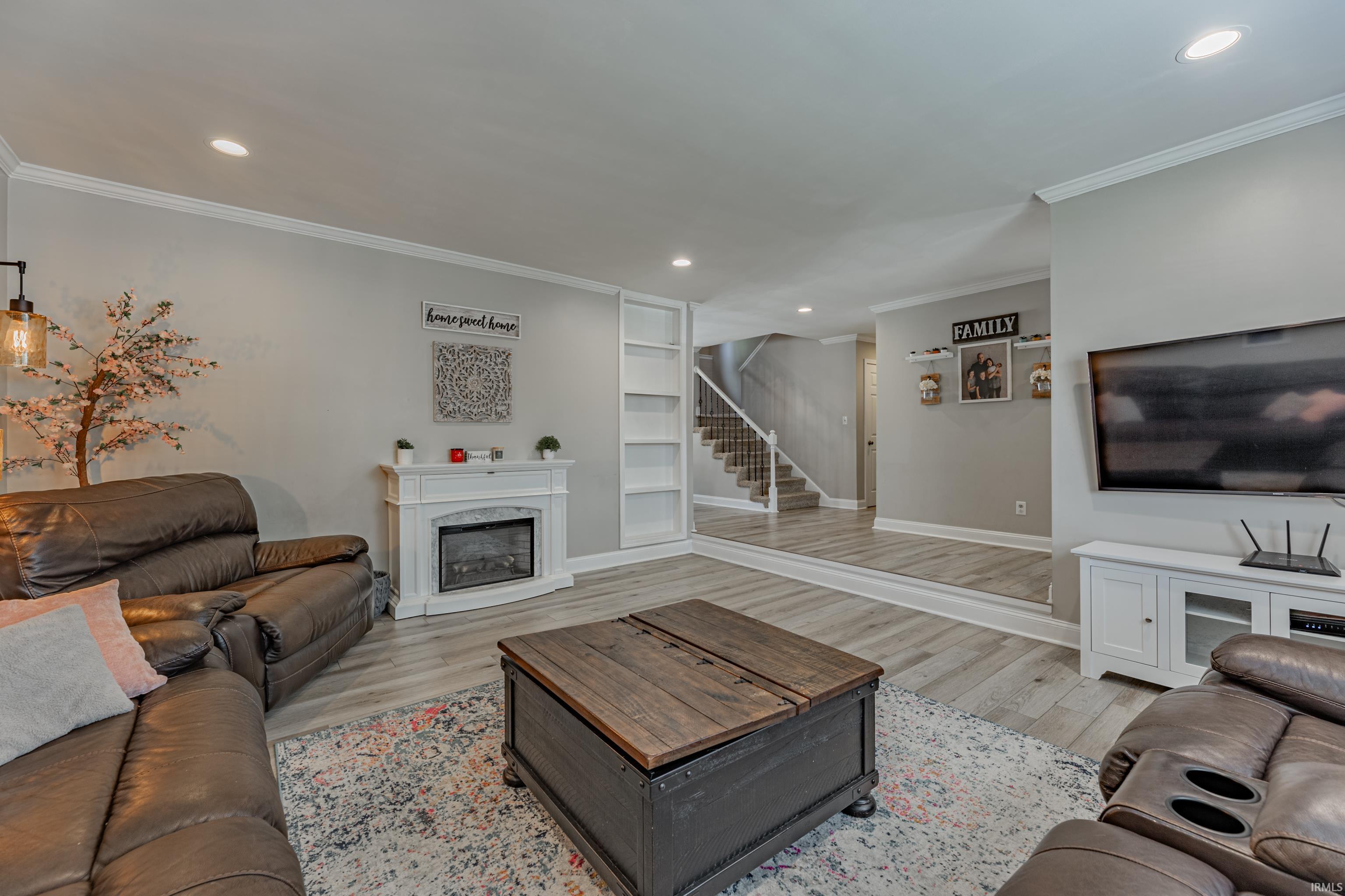 8711 Shadow Ridge Drive Newburgh, IN 47630 - Photo 4 of 28 Gallery Image 4