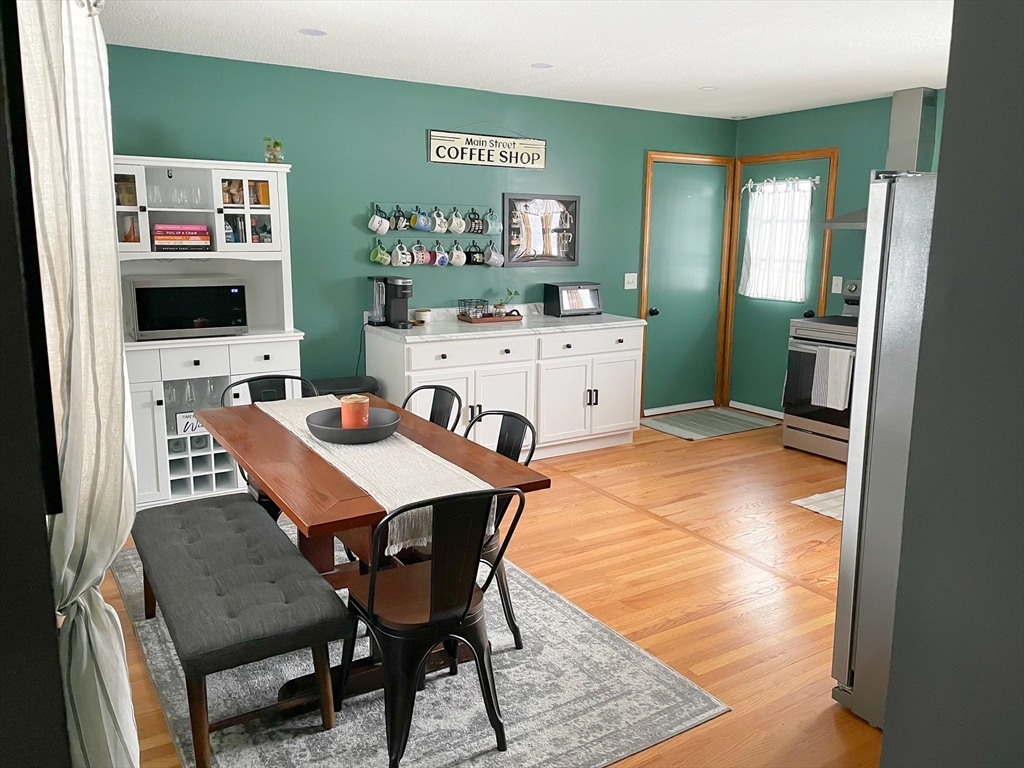 121 Depot Road Hatfield, MA 01038 - Photo 3 of 42