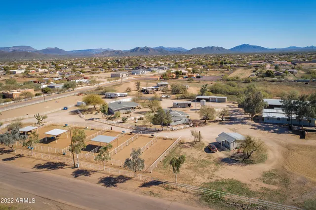 a view of a outdoor space