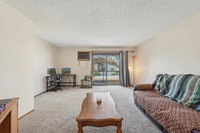 $160,000 | 3125 Cory Lane, Unit 208, Hastings, MN 55033