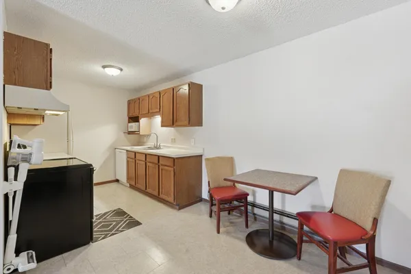 $160,000 | 3125 Cory Lane, Unit 208, Hastings, MN 55033