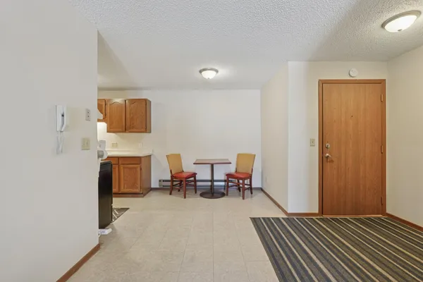 $160,000 | 3125 Cory Lane, Unit 208, Hastings, MN 55033