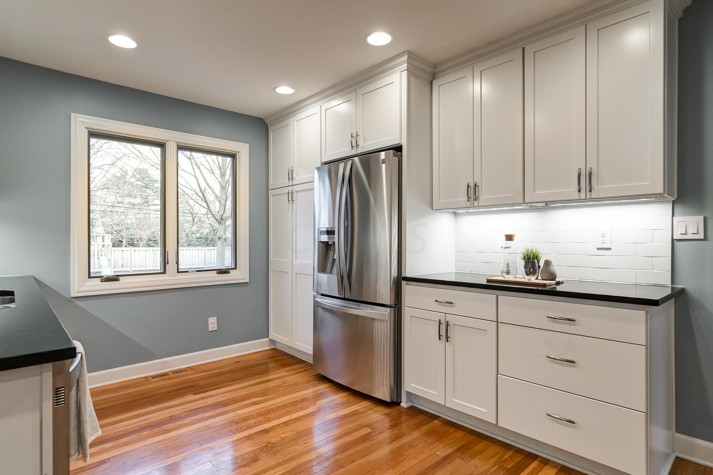 3911 Chevington Road Upper Arlington, OH 43220 - Photo 10 of 34