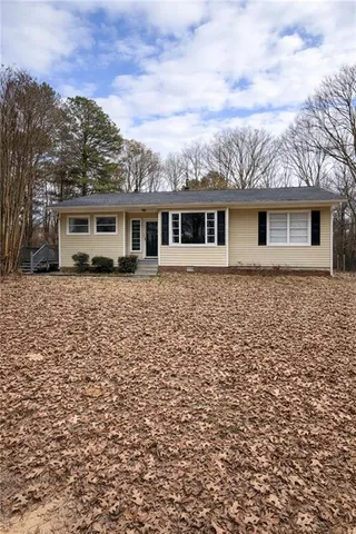 $1,800 | 1348 Ewing Chapel Road, Dacula, GA 30019