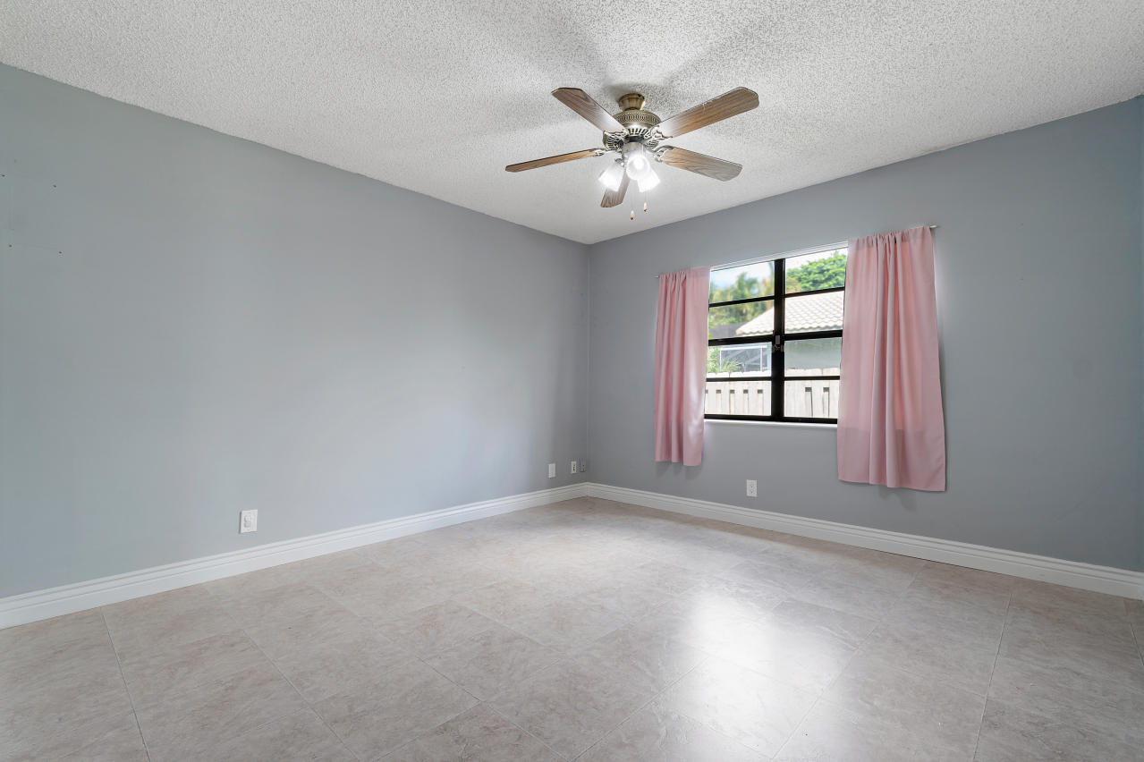 6365 Woodbury Road Boca Raton, FL 33433 - Photo 19 of 26 6365 Woodbury Rd