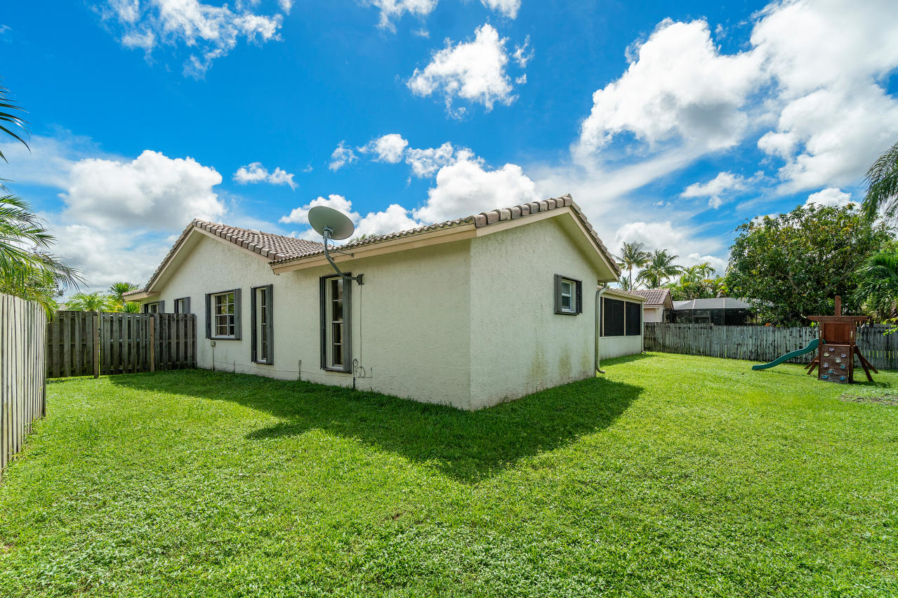 6365 Woodbury Road Boca Raton, FL 33433 - Photo 24 of 26 6365 Woodbury Rd