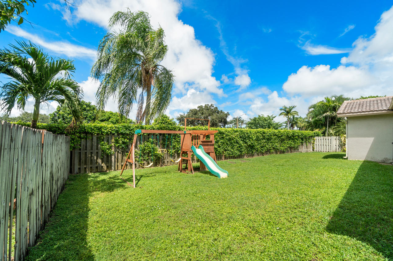 6365 Woodbury Road Boca Raton, FL 33433 - Photo 25 of 26 6365 Woodbury Rd