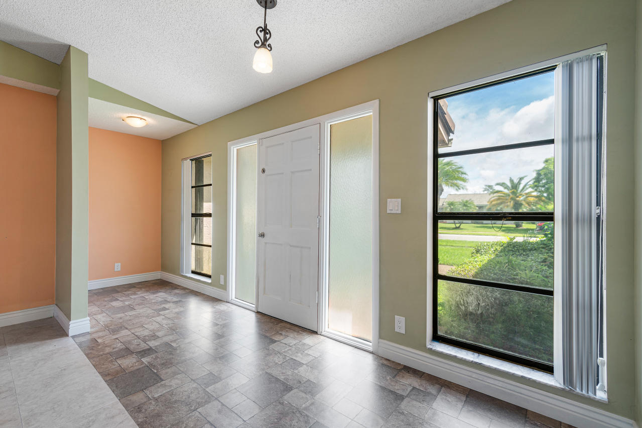 6365 Woodbury Road Boca Raton, FL 33433 - Photo 4 of 26 6365 Woodbury Rd