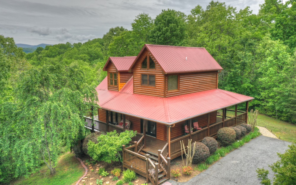 52 Whispering Lane Blue Ridge, GA 30513 - Photo 1 of 4 Main View