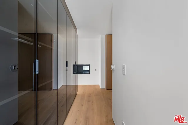 $48,000 | 2501 Banyan Drive, Los Angeles, CA 90049