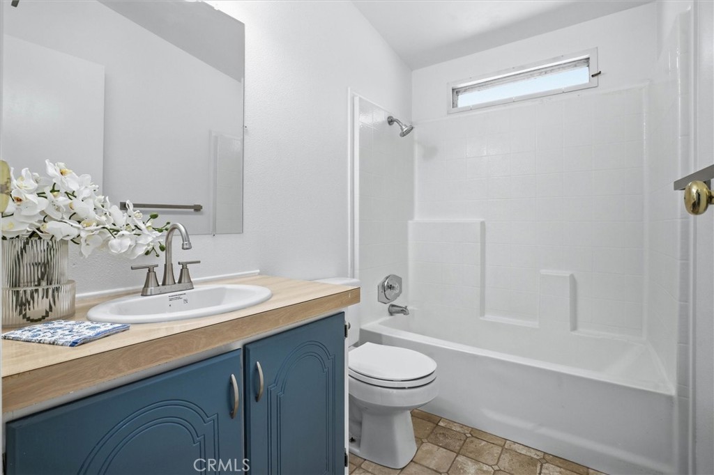 652 Pomeroy Road Nipomo, CA 93444 - Photo 50 of 60 880 Calimex Place/ADU: Hallway Bathroom