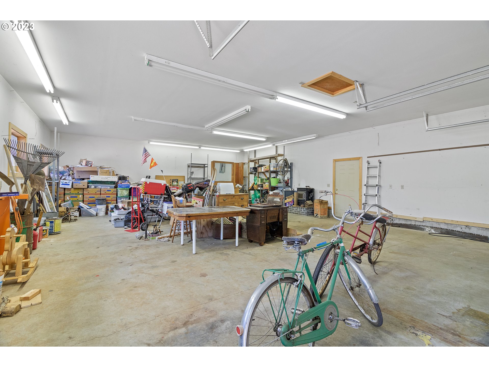 19600 Leland Road Oregon City, OR 97045 - Photo 29 of 34 a view of a room with lots of bicycles