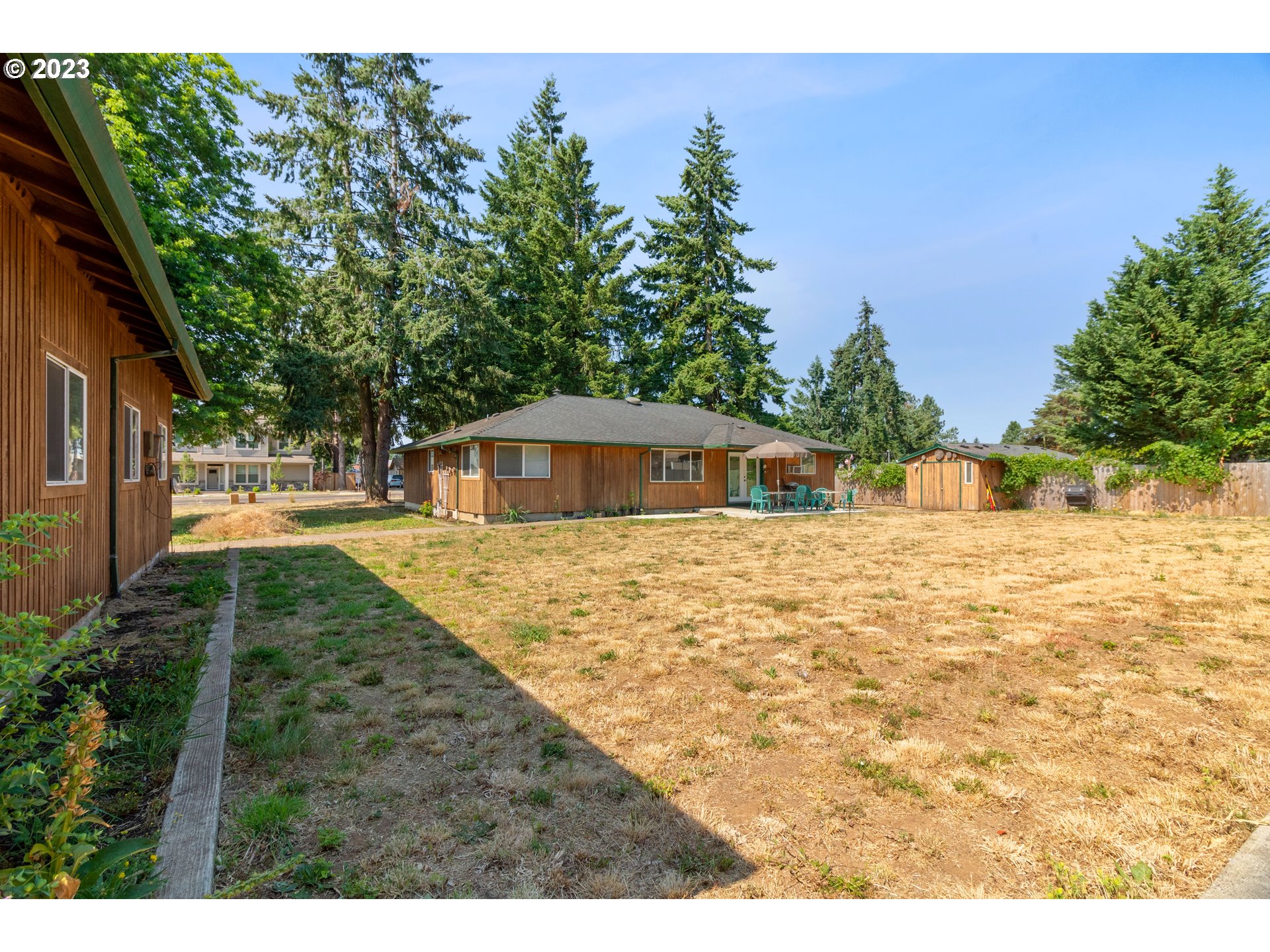 19600 Leland Road Oregon City, OR 97045 - Photo 34 of 34 a front view of a house with a yard