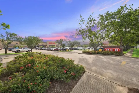 $475,000 | 4419 3 Rivers Drive, Sugar Land, TX 77478