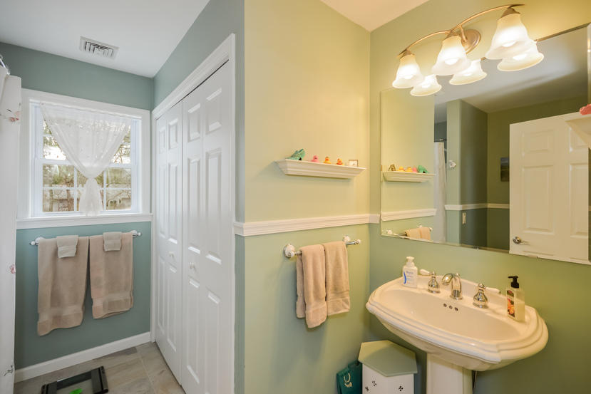 200 John Joseph Road Harwich, MA 02645 - Photo 21 of 31 Hall bath