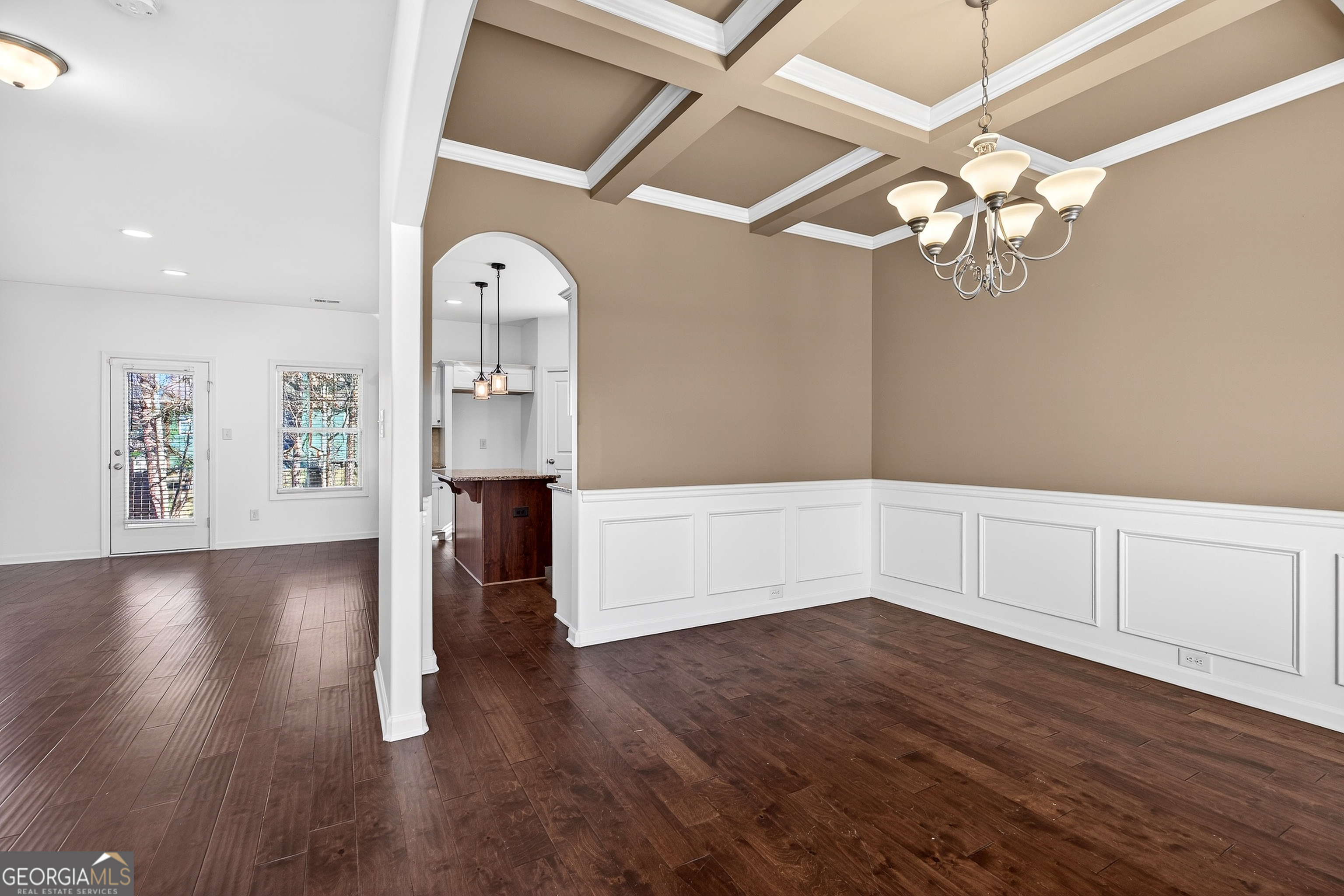167 Cliffhaven Circle Newnan, GA 30263 - Photo 13 of 47 a view of livingroom with wooden floor