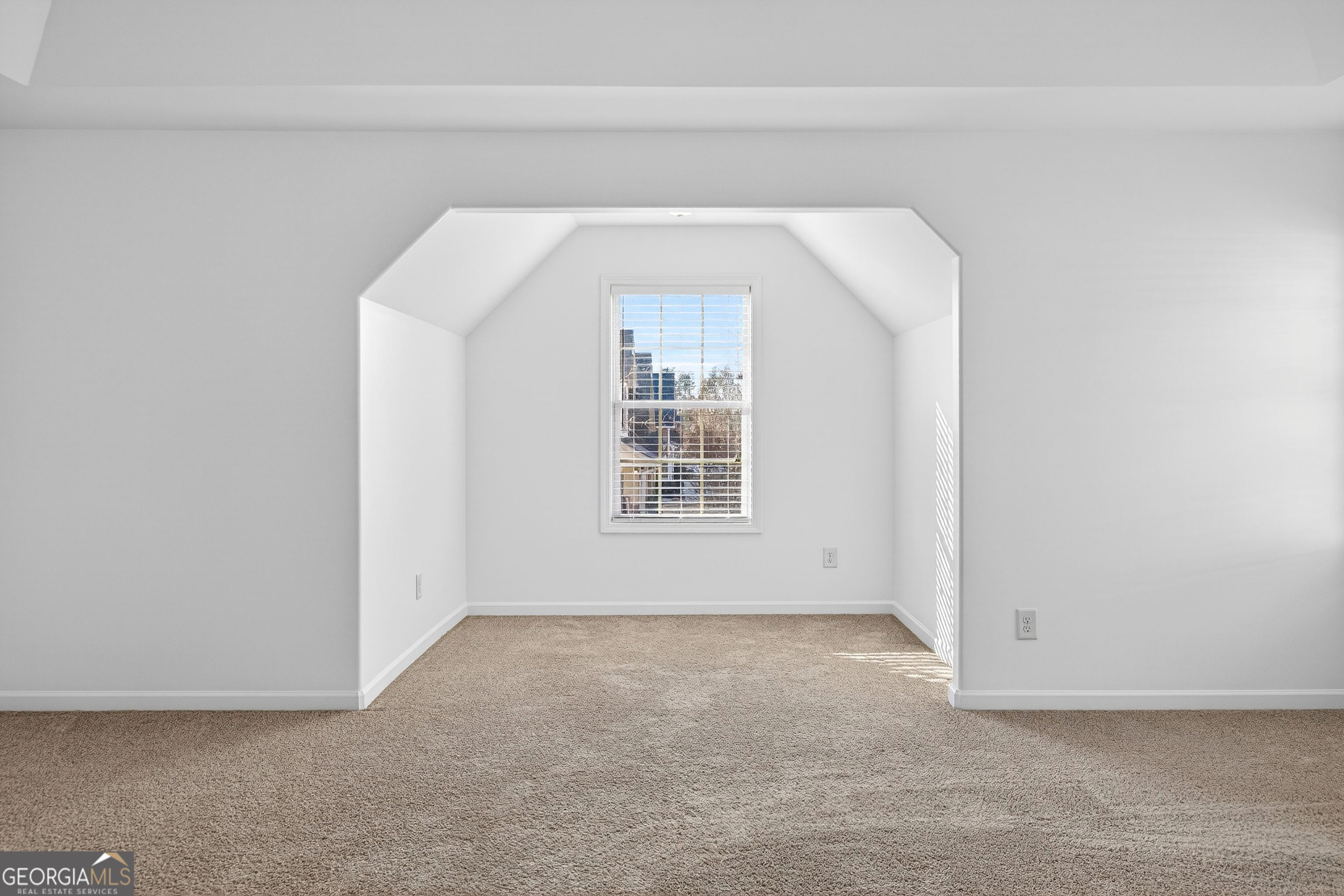 167 Cliffhaven Circle Newnan, GA 30263 - Photo 27 of 47 a view of an empty room with a window