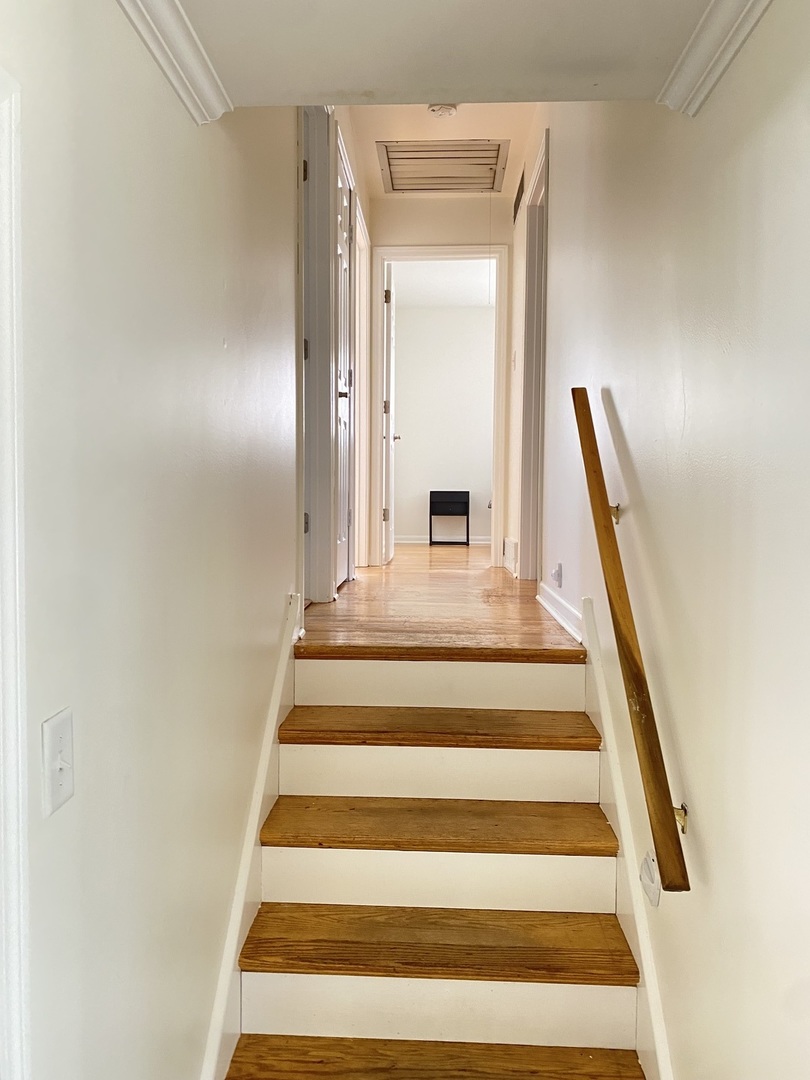 2341 Clyde Terrace Homewood, IL 60430 - Photo 7 of 13 a view of entryway