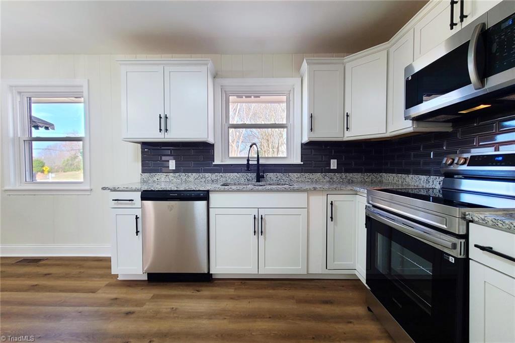 434 Oak Summit Road Winston-Salem, NC 27105 - Photo 11 of 44