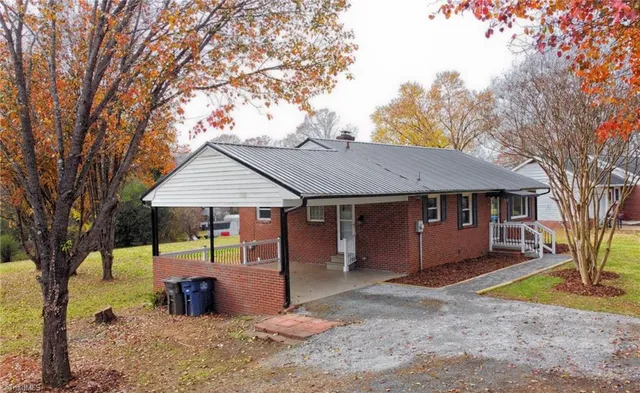 $235,000 | 434 Oak Summit Road, Winston-Salem, NC 27105