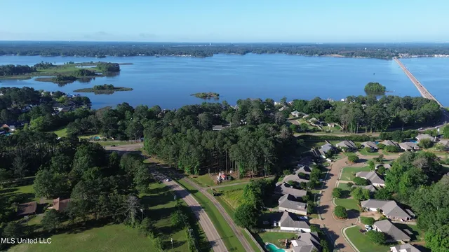$490,000 | 0 North Shore Parkway, Brandon, MS 39047