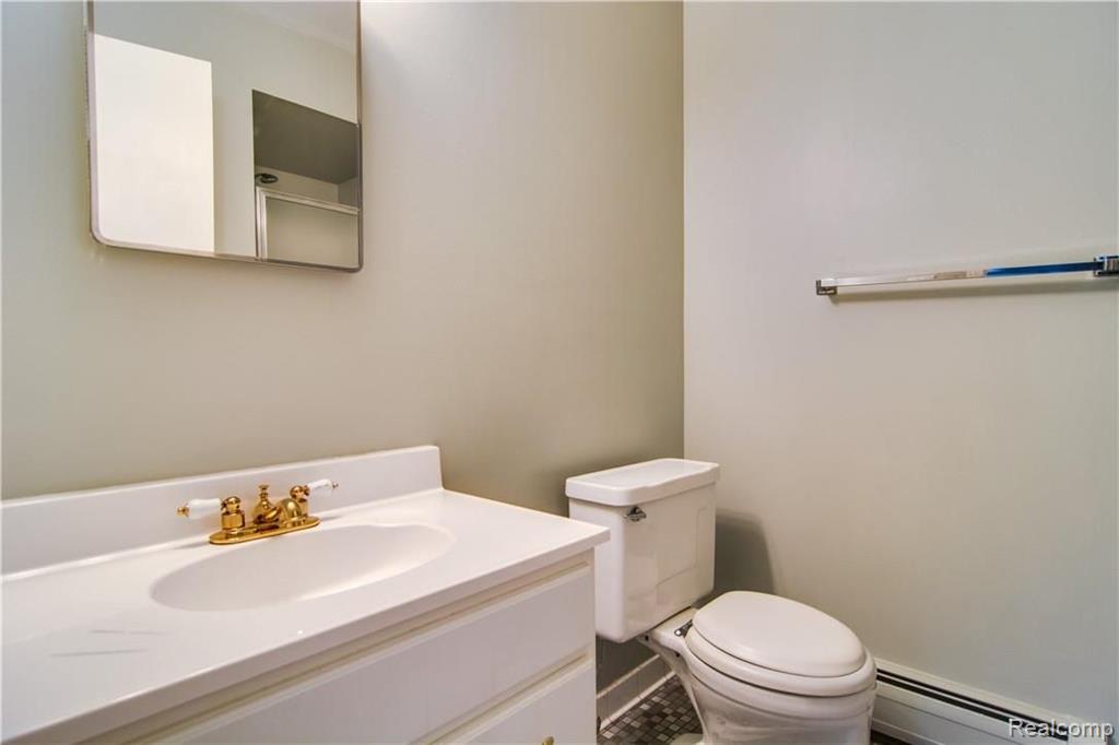 4113 Telegraph Road Bloomfield Hills, MI 48302 - Photo 17 of 25