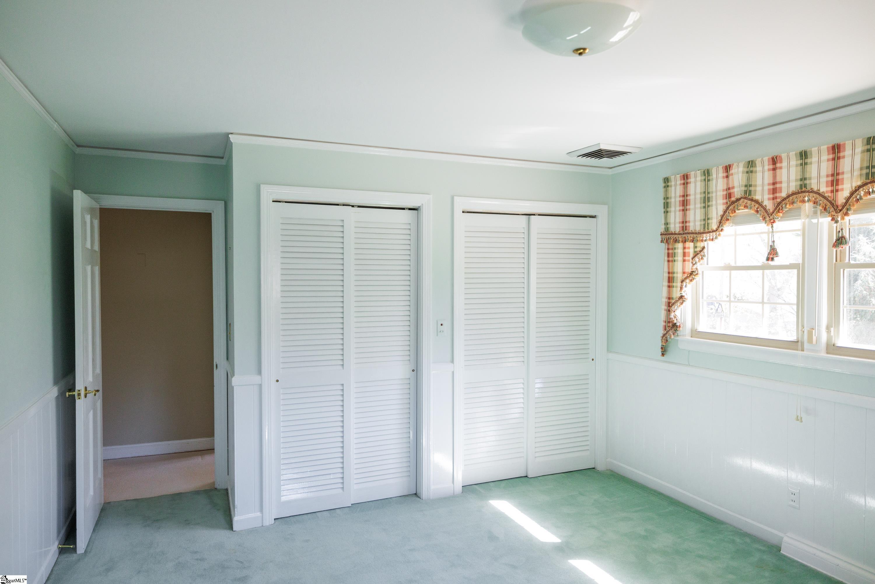 731 Parkins Mill Road Greenville, SC 29607 - Photo 19 of 41