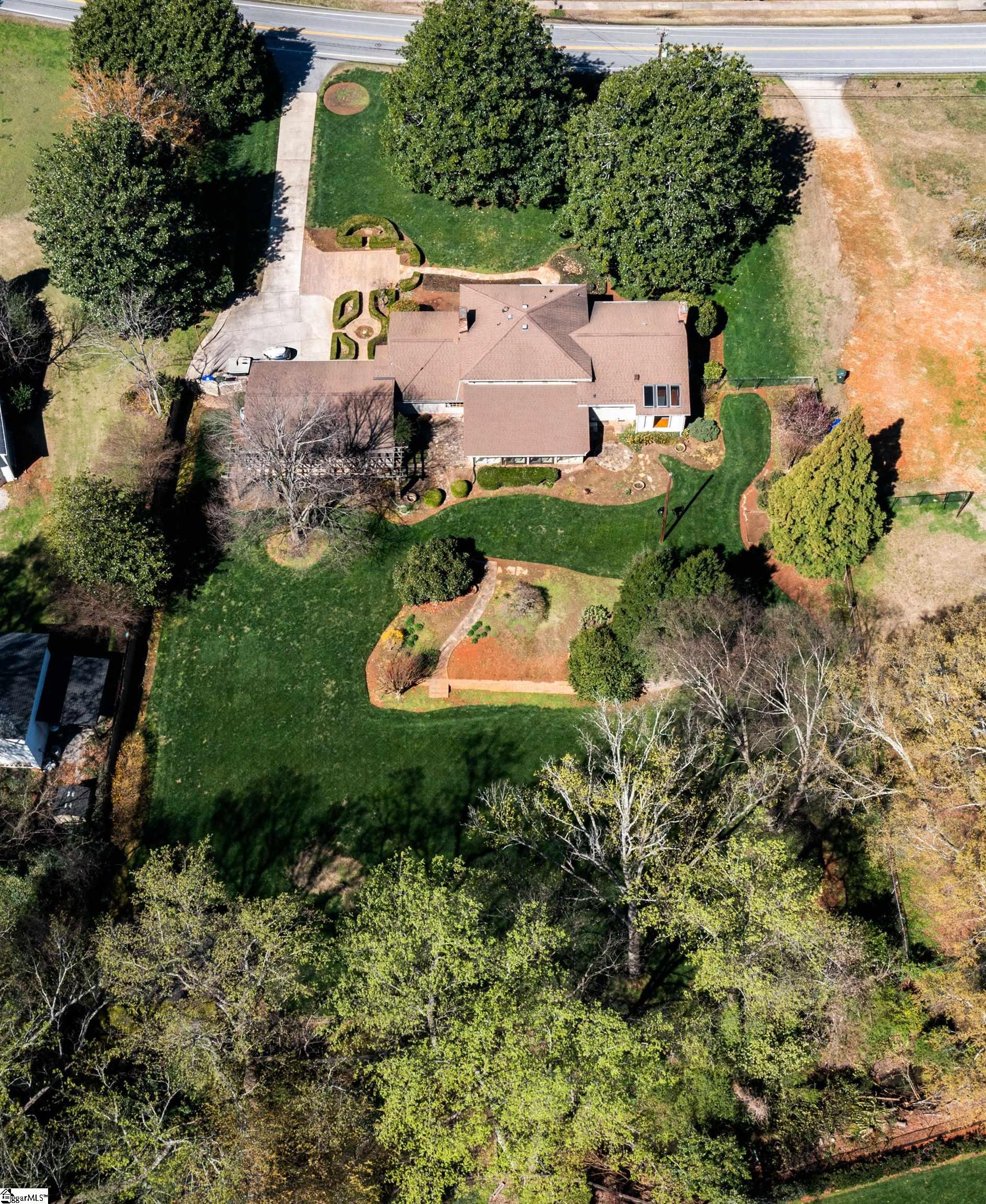 731 Parkins Mill Road Greenville, SC 29607 - Photo 2 of 41