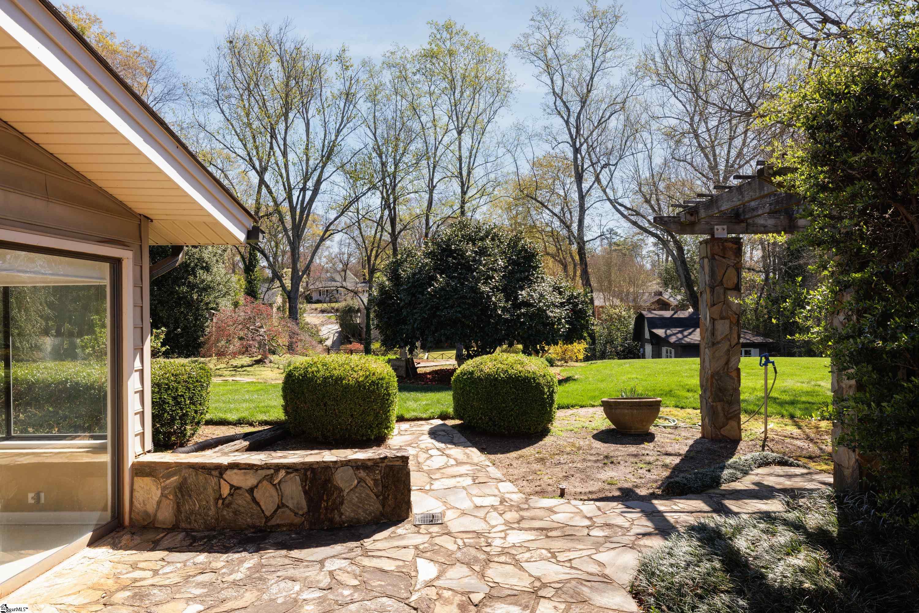 731 Parkins Mill Road Greenville, SC 29607 - Photo 24 of 41