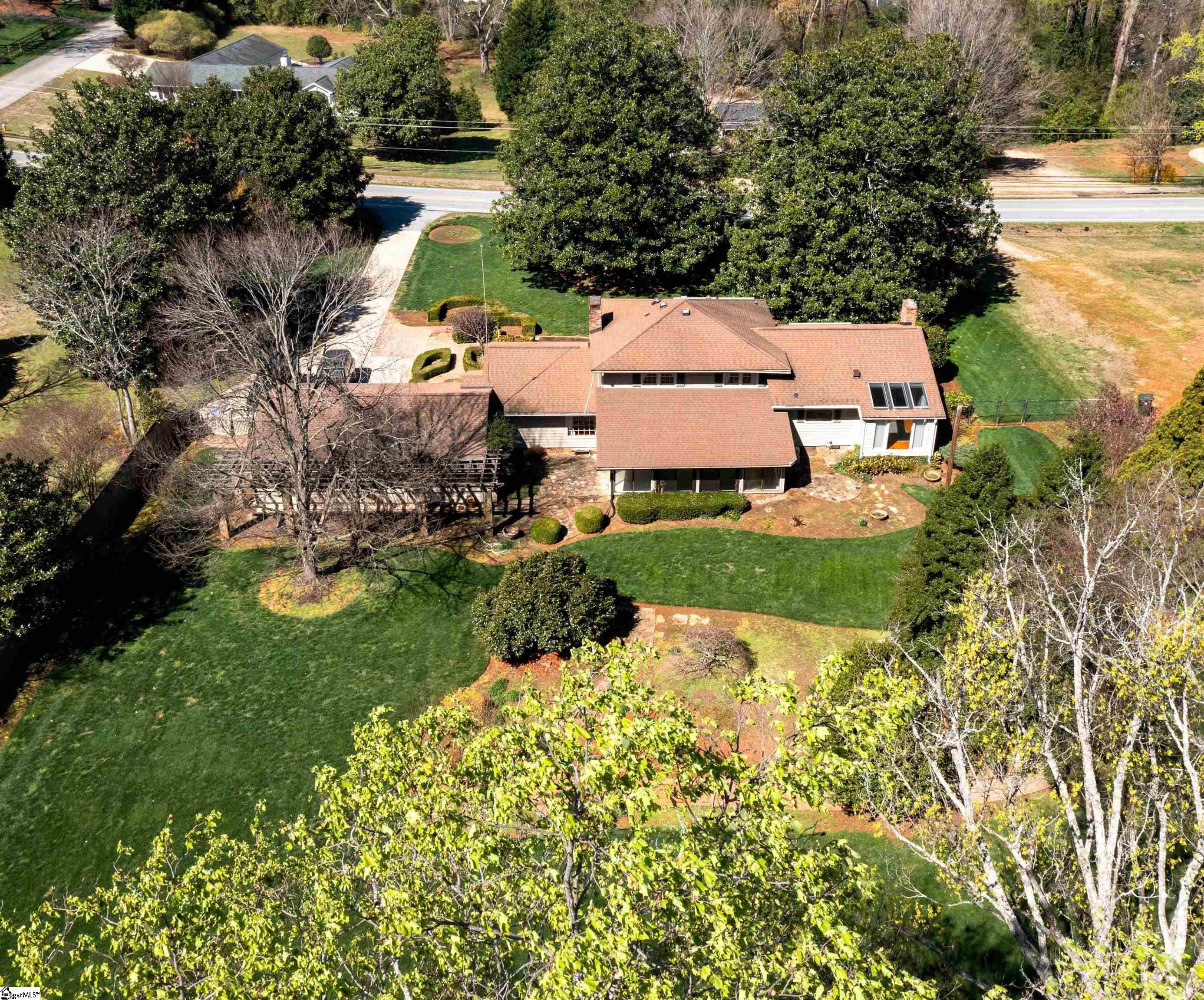 731 Parkins Mill Road Greenville, SC 29607 - Photo 38 of 41