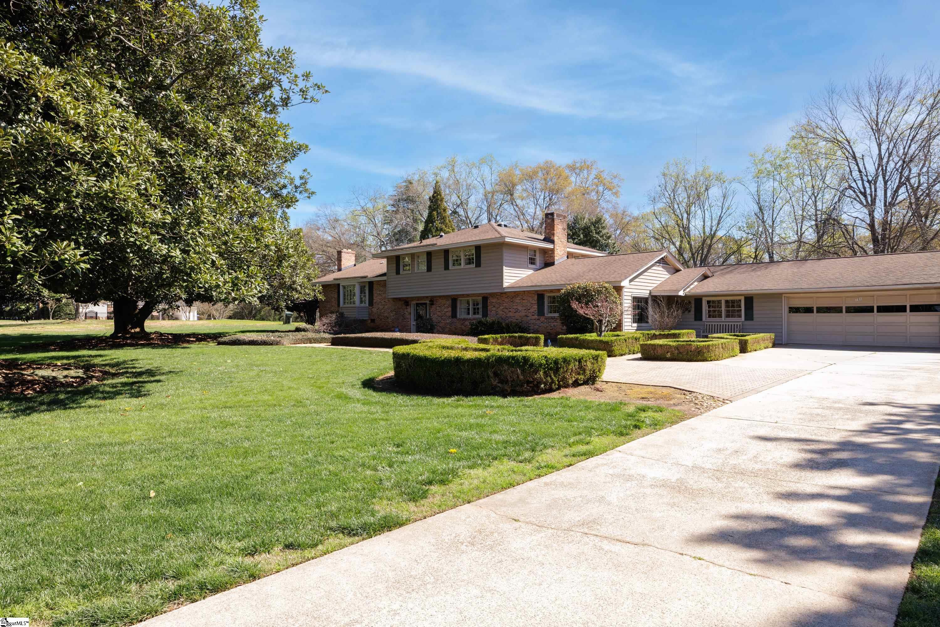 731 Parkins Mill Road Greenville, SC 29607 - Photo 5 of 41