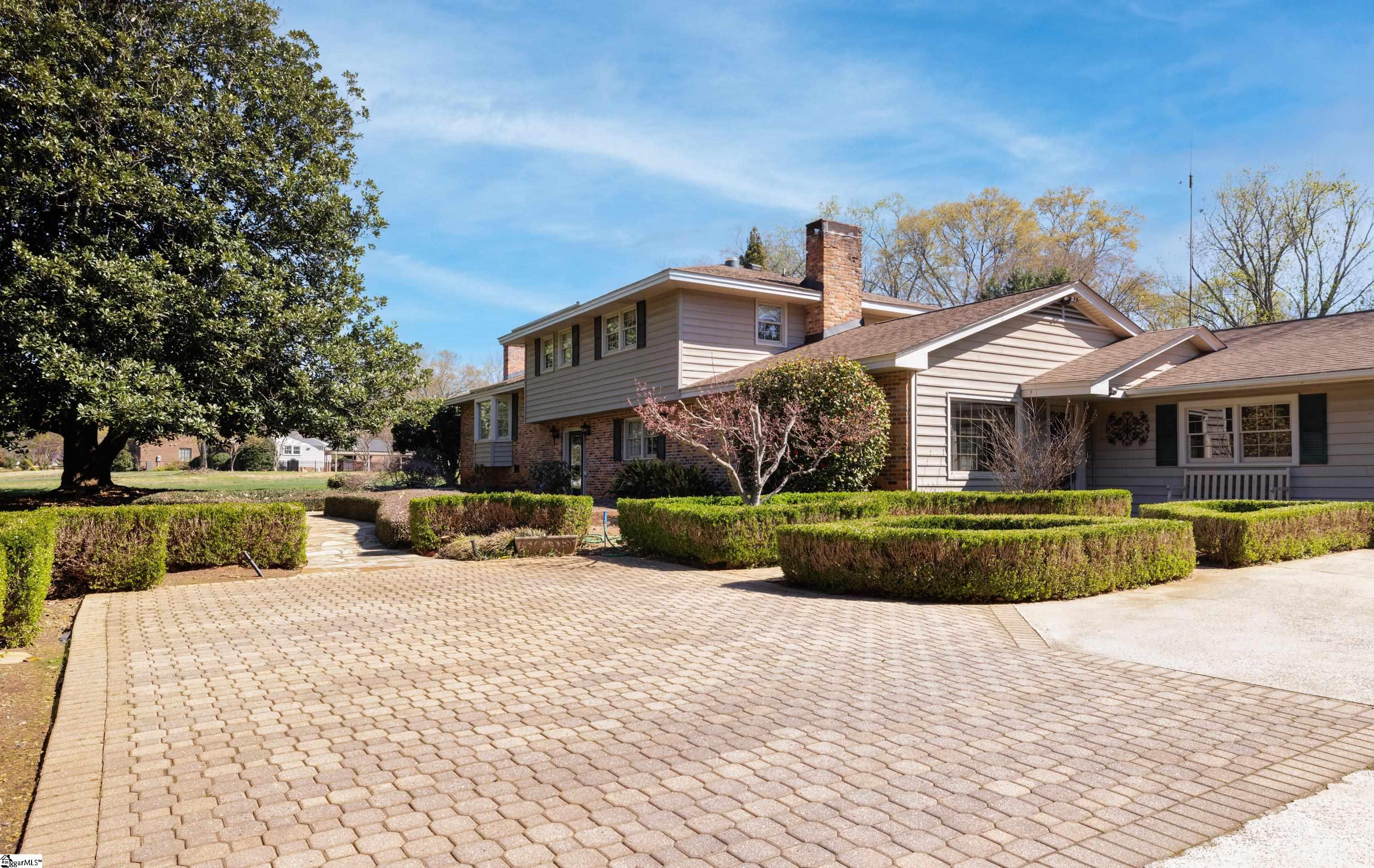 731 Parkins Mill Road Greenville, SC 29607 - Photo 6 of 41