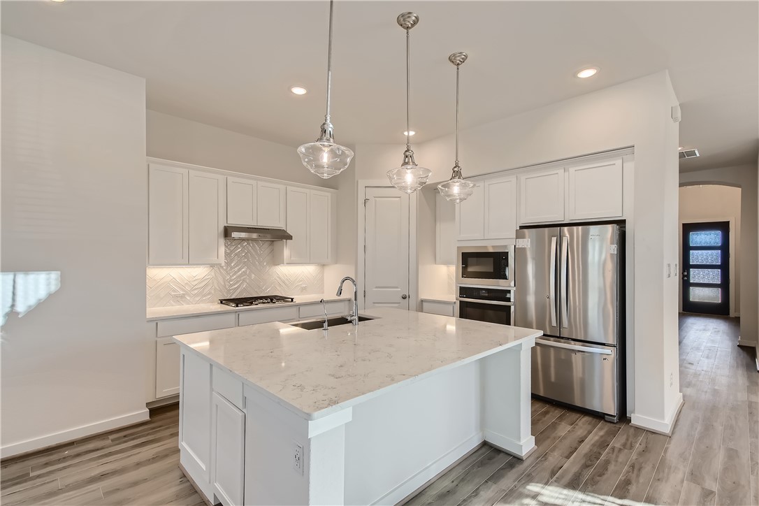 4504 Post Loop Round Rock, TX 78681 - Photo 4 of 30