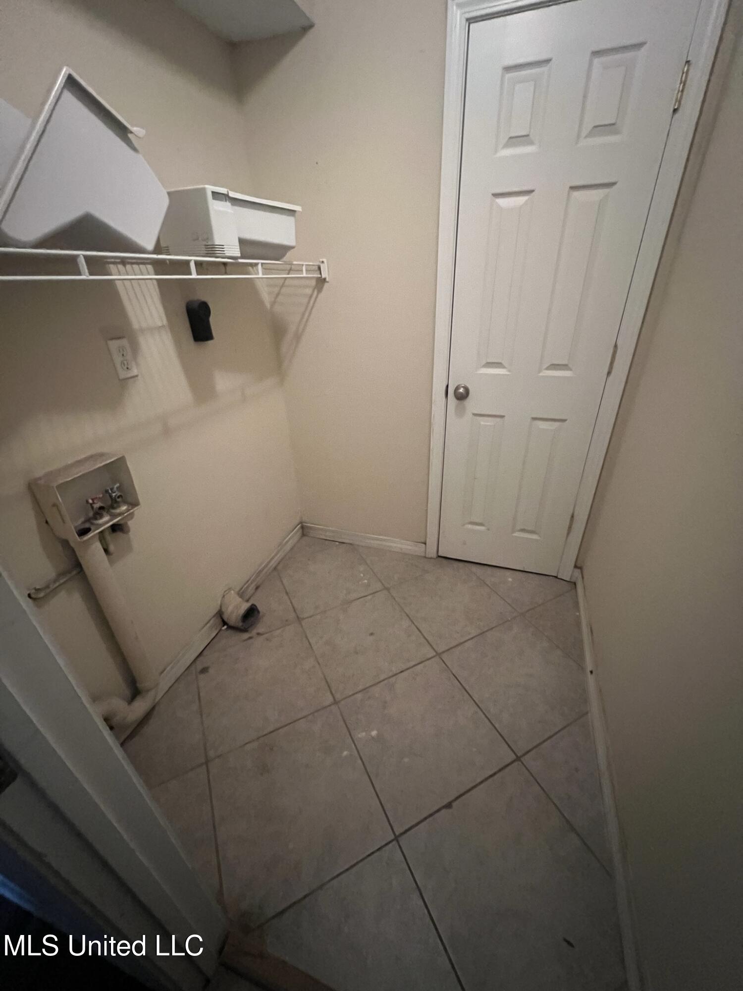 1625 Martin Bluff Road, Unit 47 Gautier, MS 39553 - Photo 5 of 12 IMG_0206