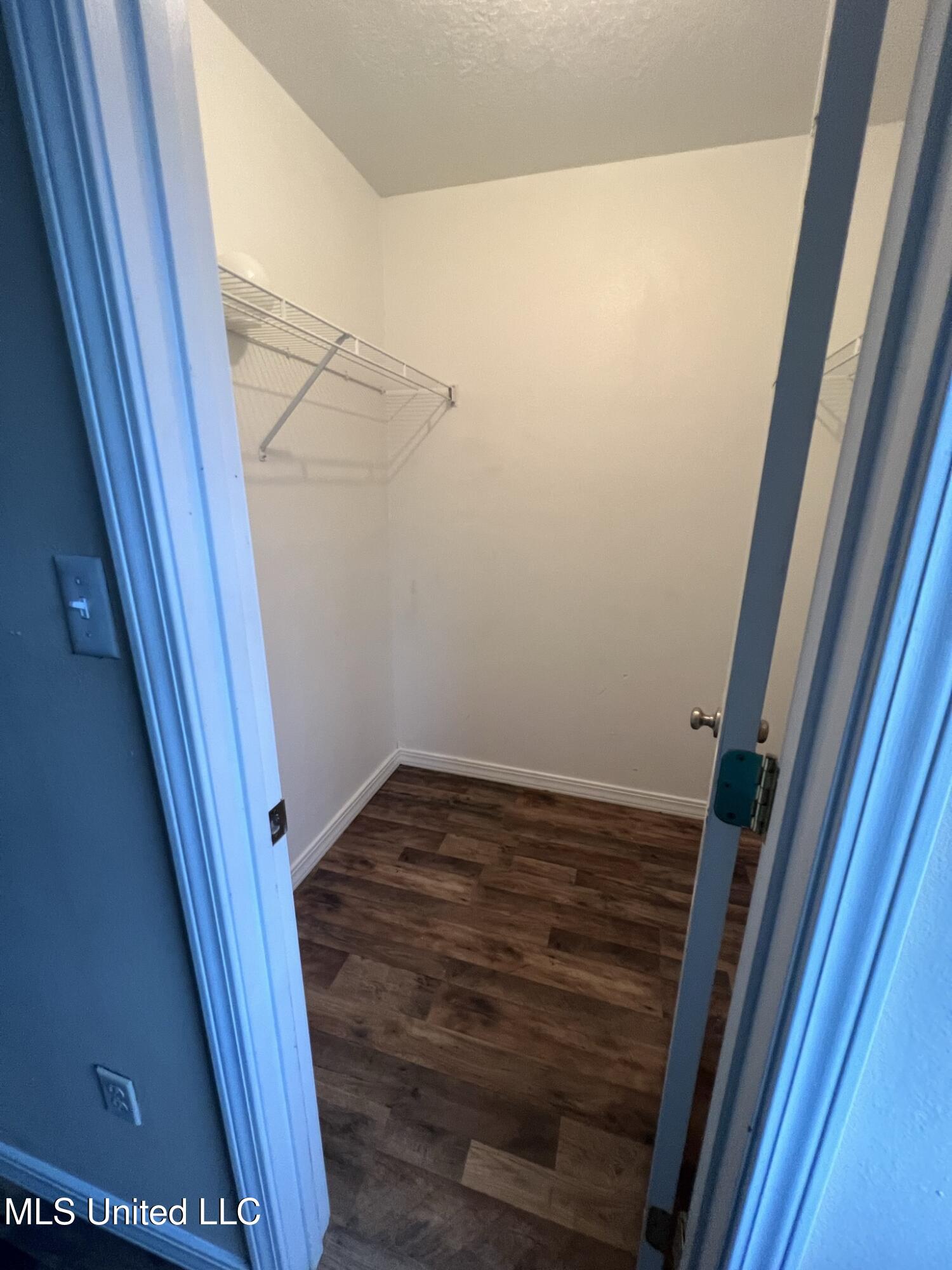 1625 Martin Bluff Road, Unit 47 Gautier, MS 39553 - Photo 9 of 12 IMG_0211