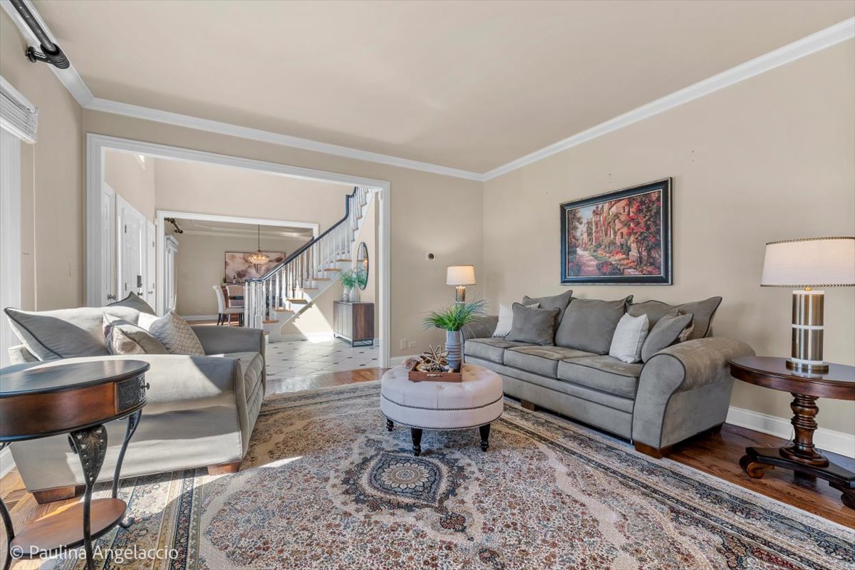 1507 Guthrie Drive Inverness, IL 60067 - Photo 6 of 45