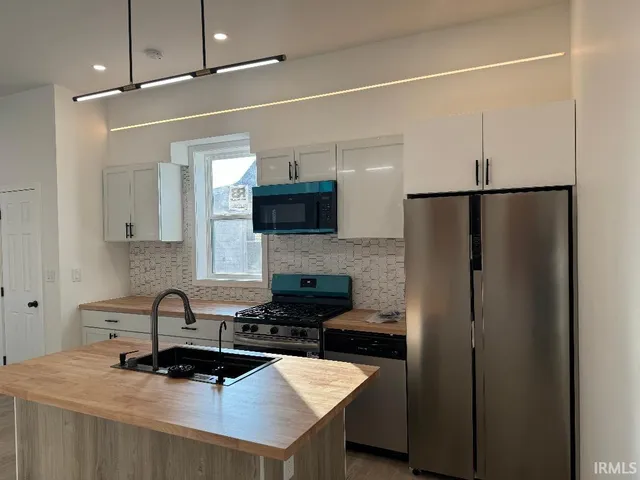 $199,900 | 612 East Water Street, Princeton, IN 47670