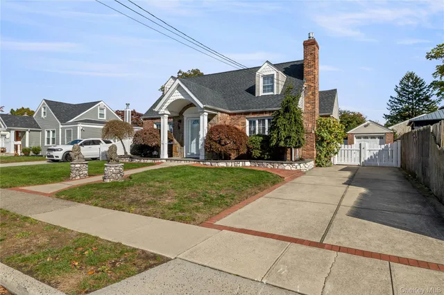 $4,950 | 17 Cedar Drive, Farmingdale, NY 11735